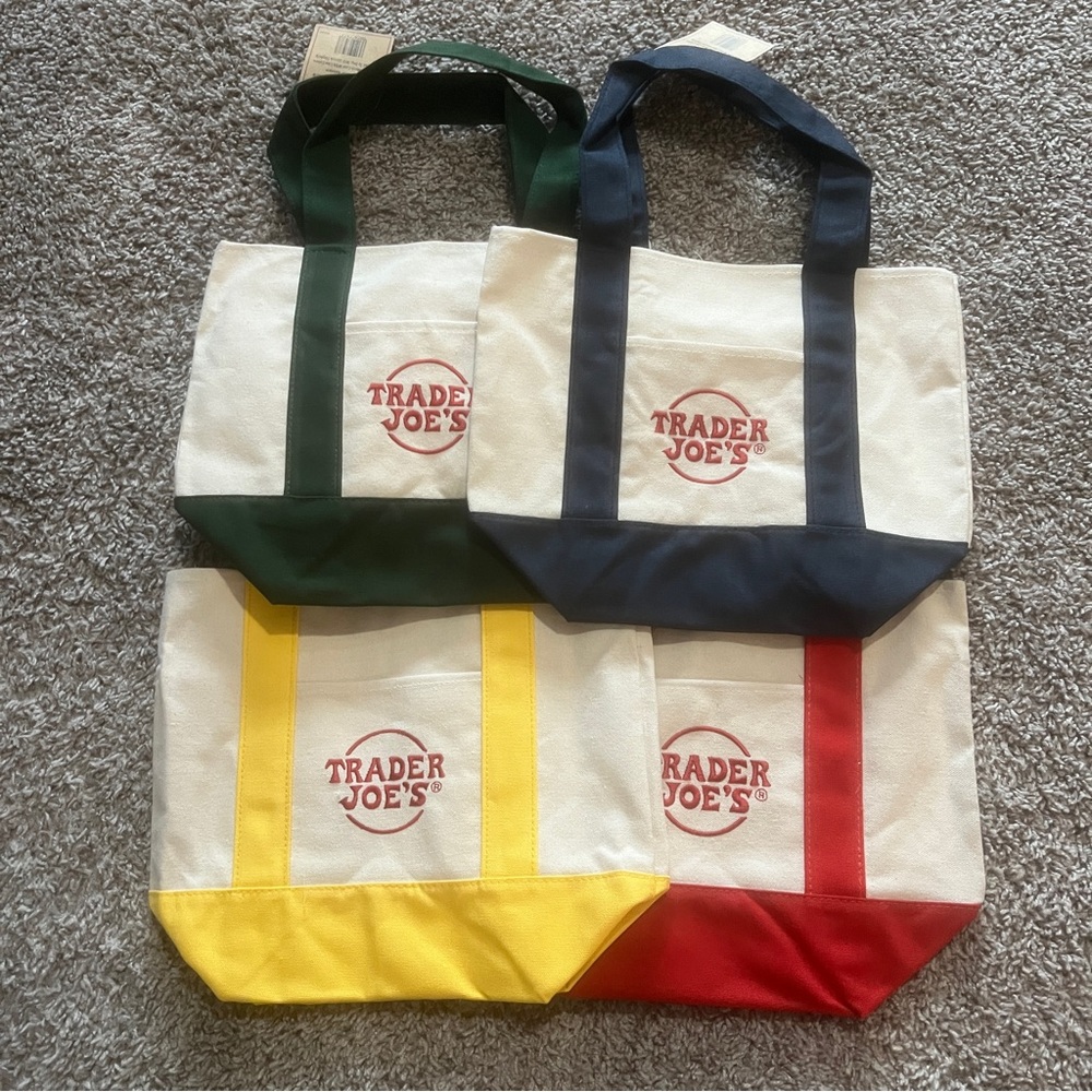 BNWT Viral Trade Joe’s Mini Tote Bags